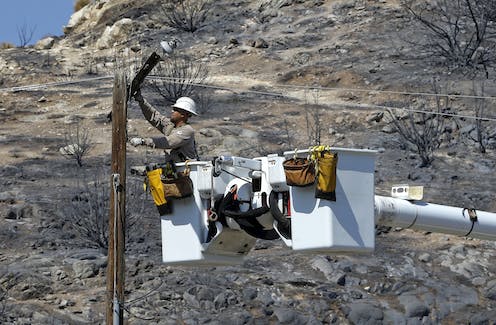 Shutting off power to reduce wildfire risk on windy days isn’t a simple decision – an energy expert explains the trade-offs electric utilities face