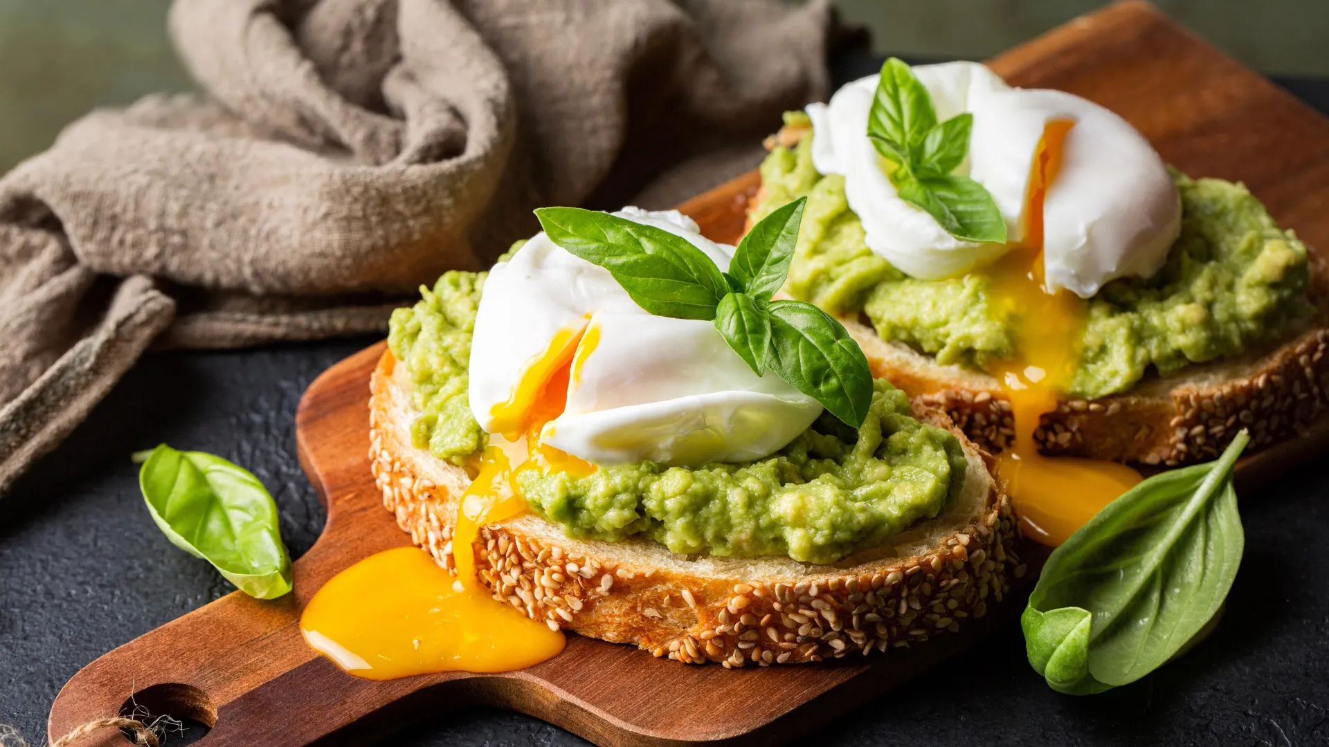 Avocado alert! DNA reveals how native plants keep brunch on the menu