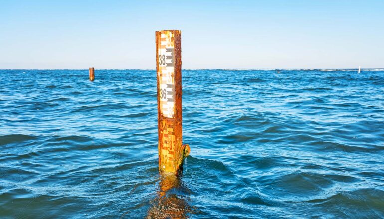 Old photos can improve sea level rise predictions