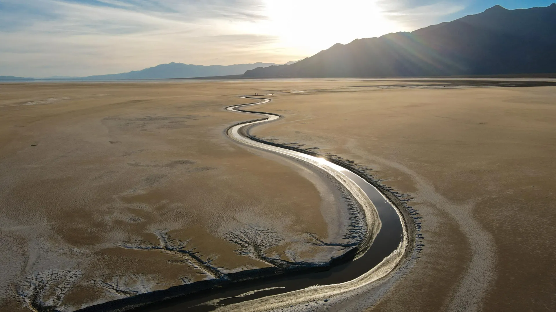 Geologists got it wrong: Rivers didn’t need plants to meander