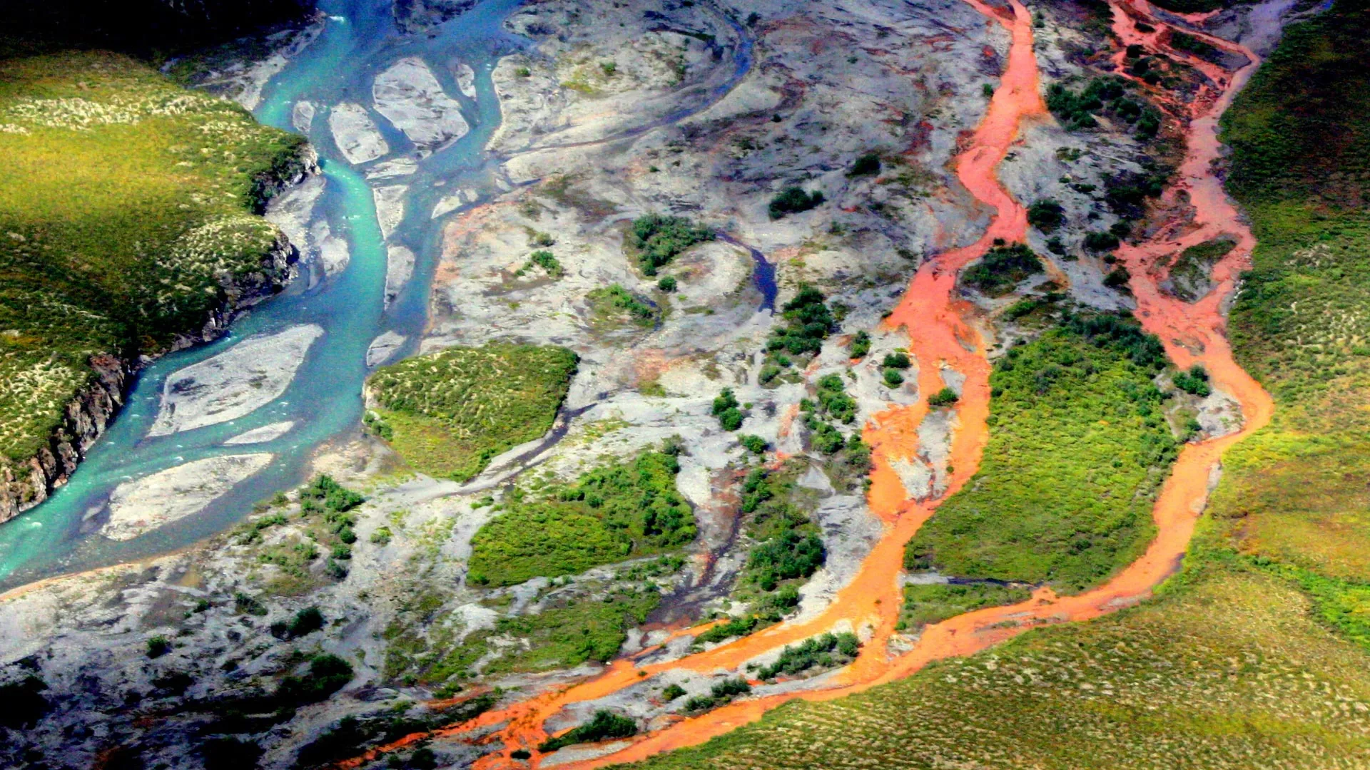 The shocking reason Arctic rivers are turning rusty orange