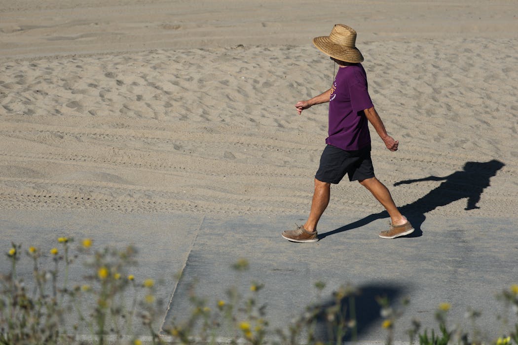 Who is allowed to walk on the beach? It depends on where you live